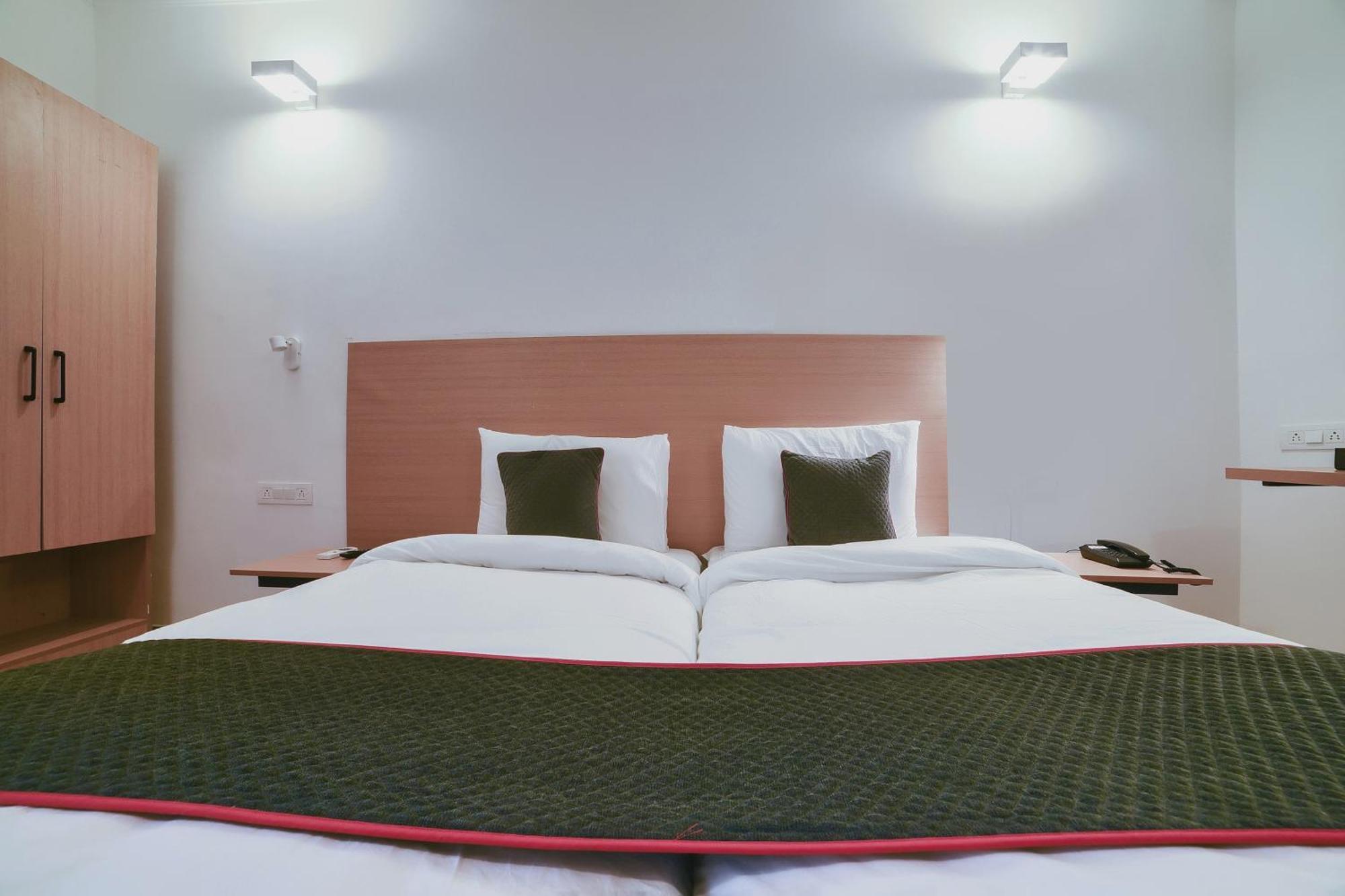 Hotel Collection O Vadapalani Čennai Exteriér fotografie